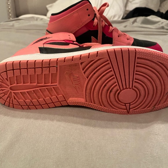 Nike Jordan’s - Picture 3 of 4